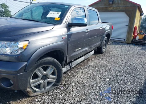 2012 Toyota Tundra Limited 5.7L V8 z USA, uszkodzony, nr VIN 5TFHW5F19CX261329